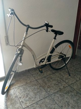 Bicicleta Decathlon casi nueva