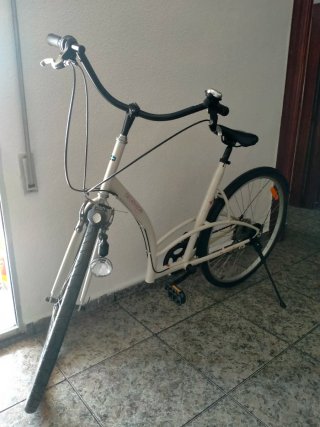 Bicicleta Decathlon casi nueva