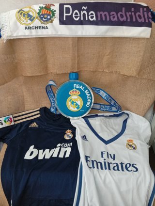 Lote Ropa y Accesorios Real Madrid