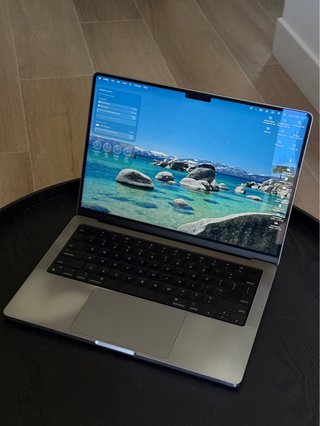 MacBook Pro 14 2021 M1 Pro 16GB RAM 512GB
