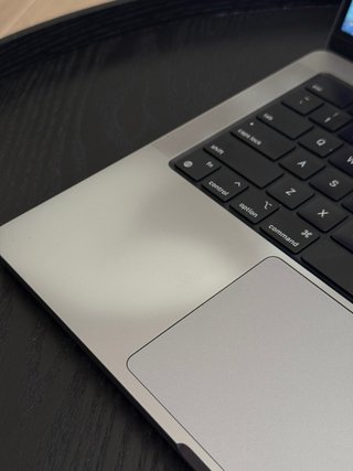 MacBook Pro 14 2021 M1 Pro 16GB RAM 512GB