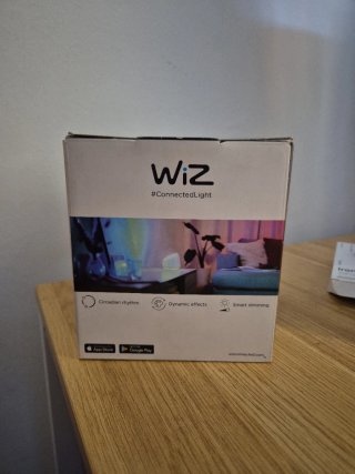 Lámpara LED Wiz Squire 620lm 360°