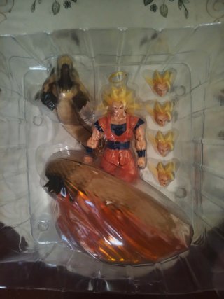 Goku SSJ3 Demoniacal Fit Action Figure