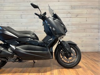 Yamaha X-MAX 300 TECH MAX