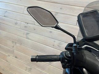 Yamaha X-MAX 300 TECH MAX