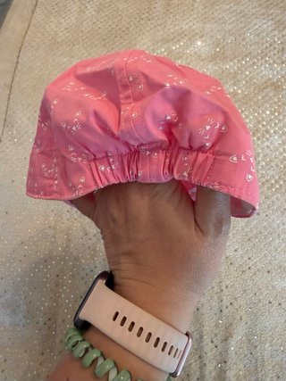 Conjunto 2 Camisetas H&M + Gorra  Gatitos 3-4 años