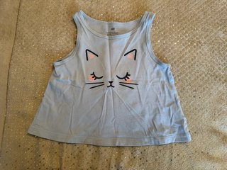 Conjunto 2 Camisetas H&M + Gorra  Gatitos 3-4 años
