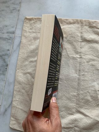 Libro en inglés: Time shelter.