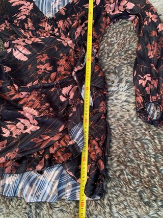 Vestido mini floral talla S