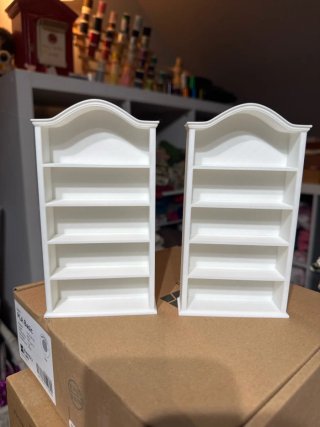 Mini libreria in scala per case delle bambole