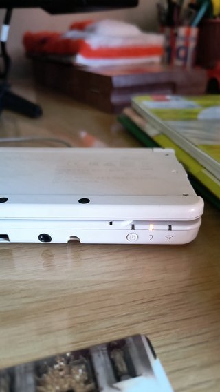 Nintendo 3DS Blanca + Animal Crossing+cargador