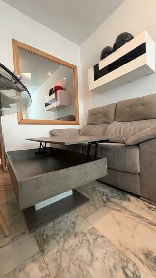 Sofá y mesa plegable