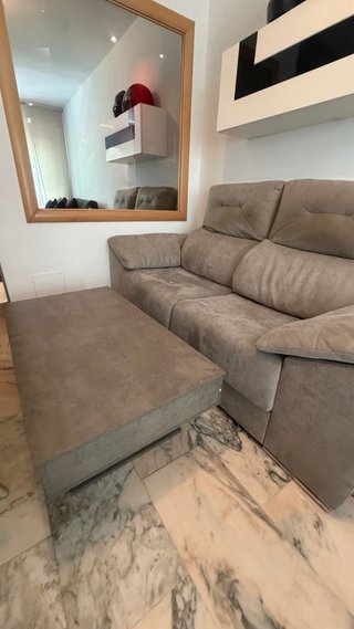 Sofá y mesa plegable