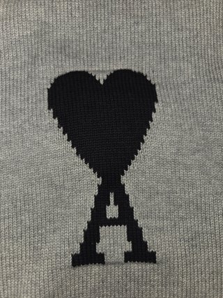 Jersey Ami Paris Lana Gris Corazón Negro