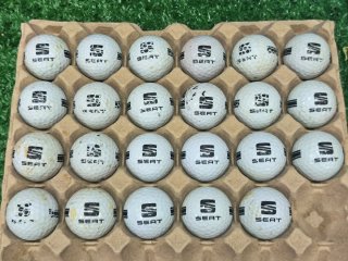 23 Bolas Golf Logo Seat
