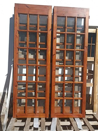 Puerta Madera con Cristales