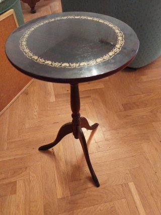 Mesita redonda madera y cristal