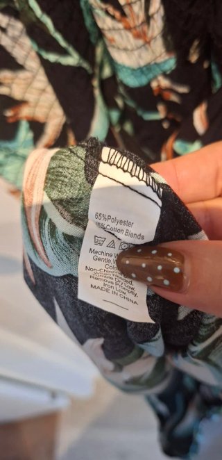 Mono estampado tropical