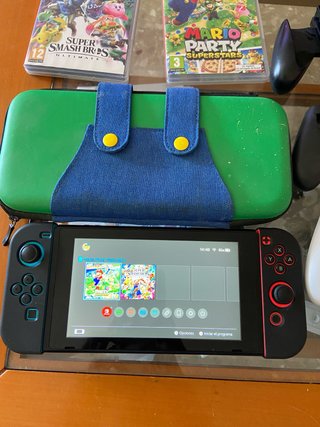 Nintendo Switch + 2 Juegos
