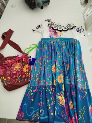 Disfraz Mirabel y accesorios