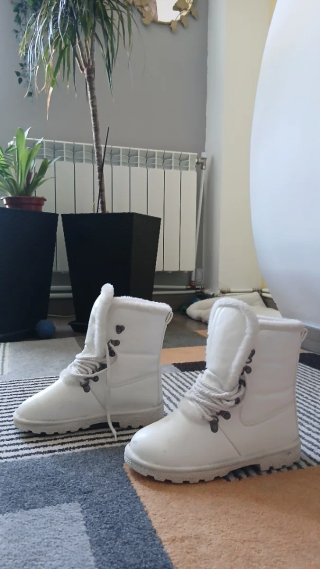 Botas de Nieve Blancas con Forro de Pelo - Talla 3
