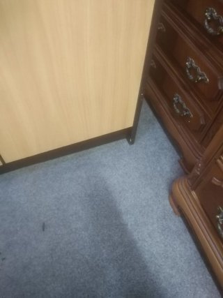 Armario pequeño madera y negro
