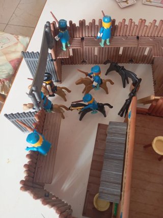 Playmobil Fort Randall Headquarters