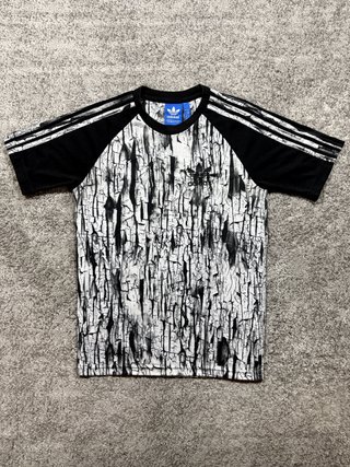 Adidas Originals tee allover print S