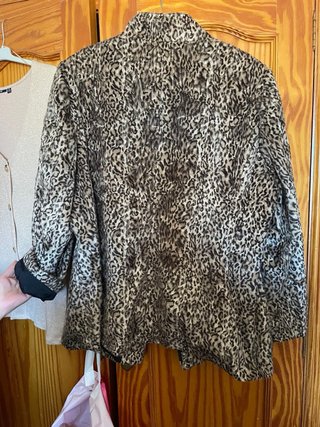 Chaqueta Pelo Leopardo Beige y Marrón
