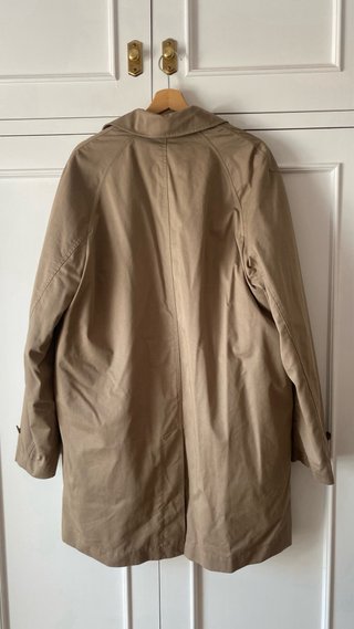 Gabardina Zara Beige con Forro Negro Desmontable