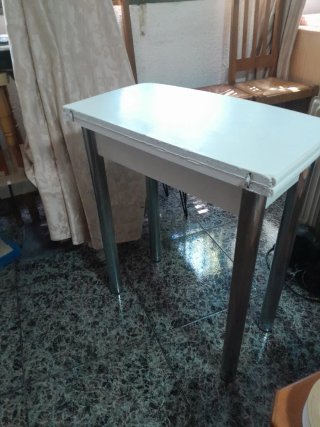 Mesa de cocina vintage blanca plegable