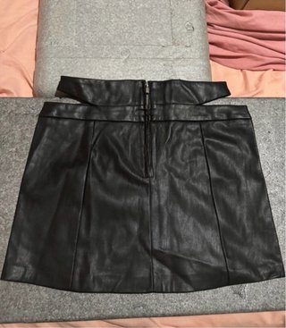 Falda Bershka Talla M Negra