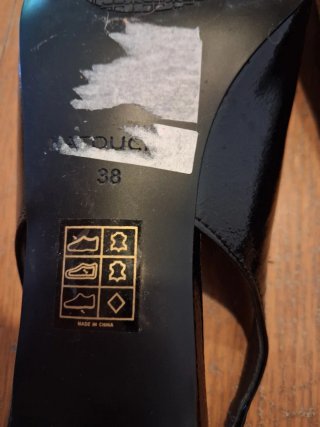 Zapatos de salón negros Latouche