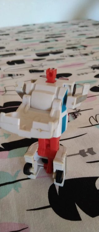 Transformers Ambulancia con Cañones. Hasbro 1986.