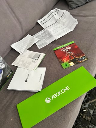 Caja Xbox One S 1TB