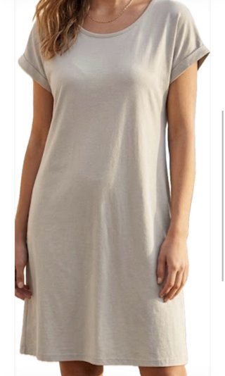 Vestido beige estilo camiseta talla única