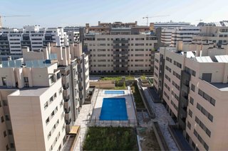 ÁTICO PREMIUM CON TERRAZA PRIVADA EN URBANIZACIÓN - Imagen 15