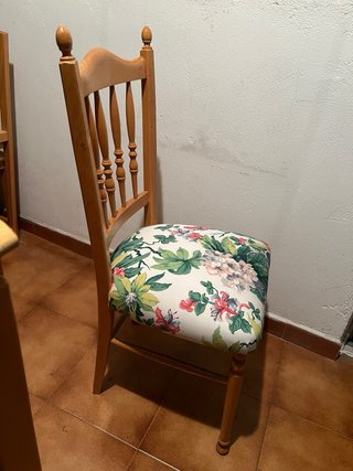 Juego 4 Sillas Madera Estampado Floral