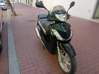 Honda SH Scooter Negra