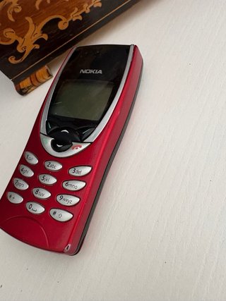 Nokia 8210 Rosso
