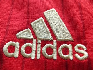 Camiseta Fútbol España Adidas Talla XL. Nueva.