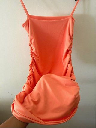 Vestido elástico coral