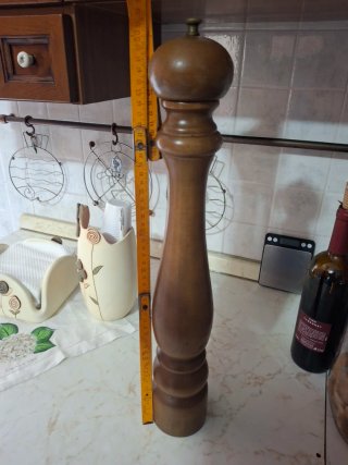 Macinapepe in legno