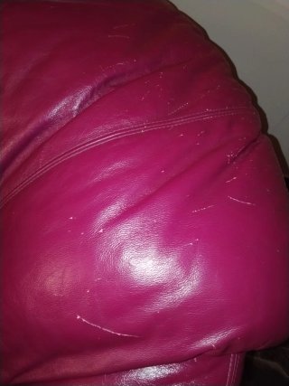 Divano in pelle rosso