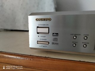 Lettore DVD/CD Onkyo DV-S555