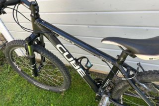 Bicicleta Cube Aim 26 24 vel.