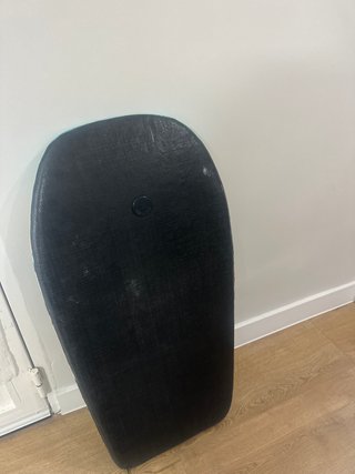 Tabla de surf para niños con diseño marino