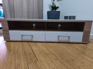 Mesa TV comedor madera y blanco