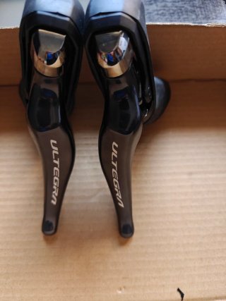 Manetas Shimano Ultegra 11v