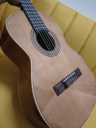 Requinto Bartolomé Lozano